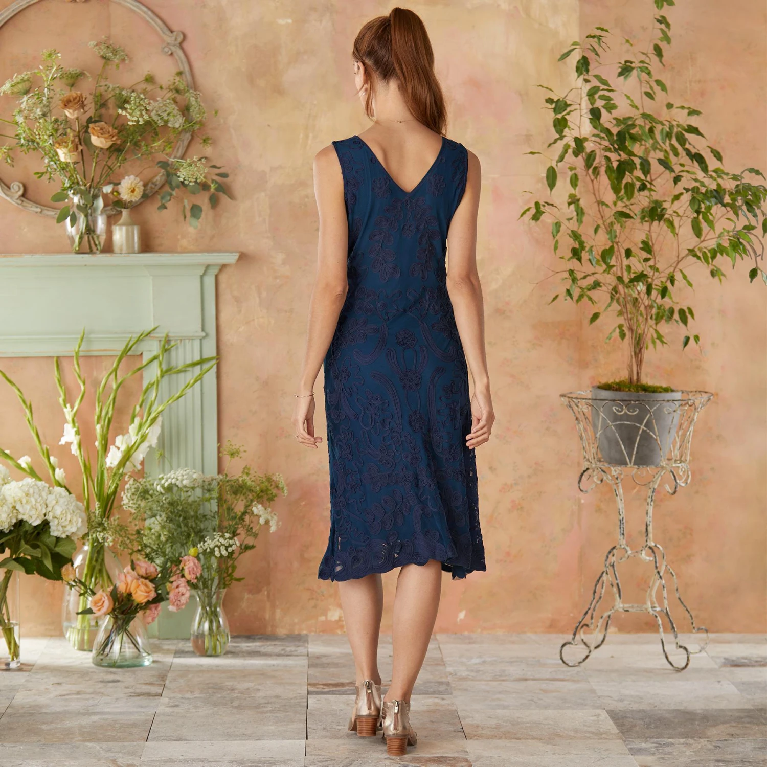 Cameo Dress - Petites 4 Cameo Dress - Petites - Image 4