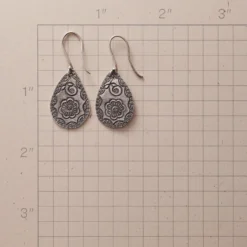 Flower Drops Earrings
