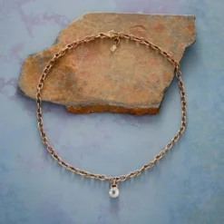 Moment’s Glow Necklace