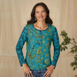 Jordane Floral Tee, Petite 8 Jordane Floral Tee, Petite -Alden Belted Shop f335de36 b316 4279 b6aa 1d35956ac739